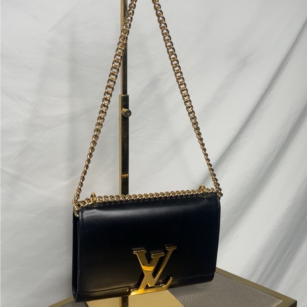 Louis Vuitton Calf Skin Chain Louis MM Black
